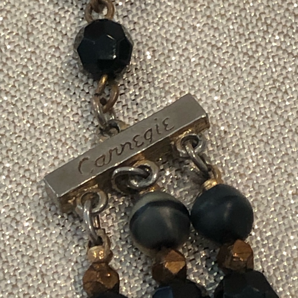 Vintage Hattie Carnegie black glass beaded necklace and clip earring set - Picture 4 of 7